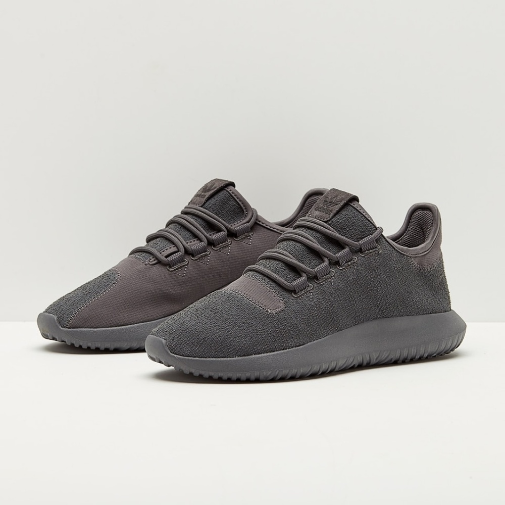 Adidas Tubular gray